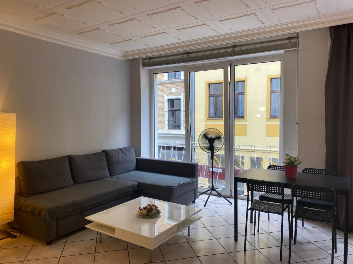 Central Shared Apartment, Friesenplatz Köln Eksteriør bilde