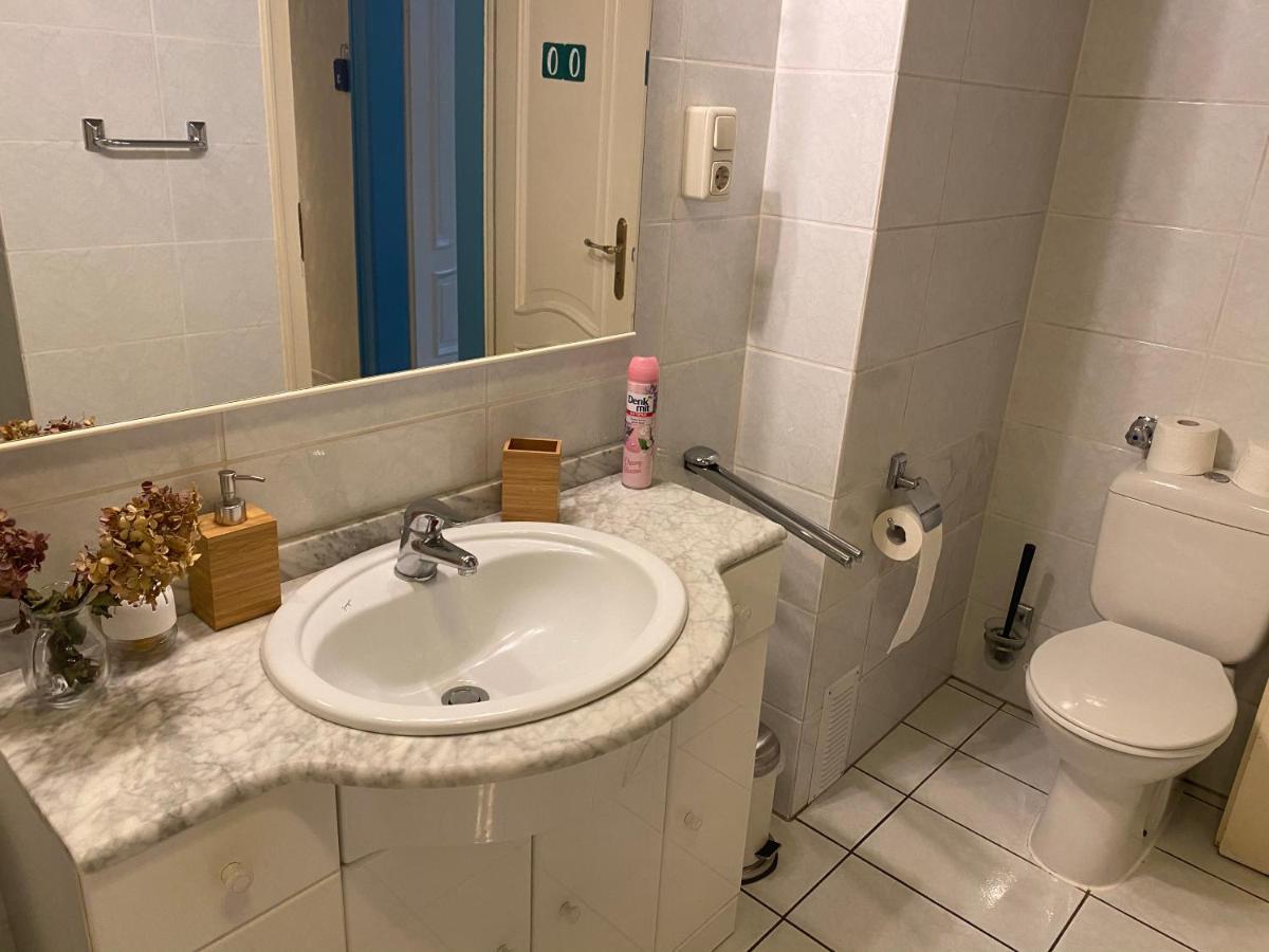 Central Shared Apartment, Friesenplatz Köln Eksteriør bilde