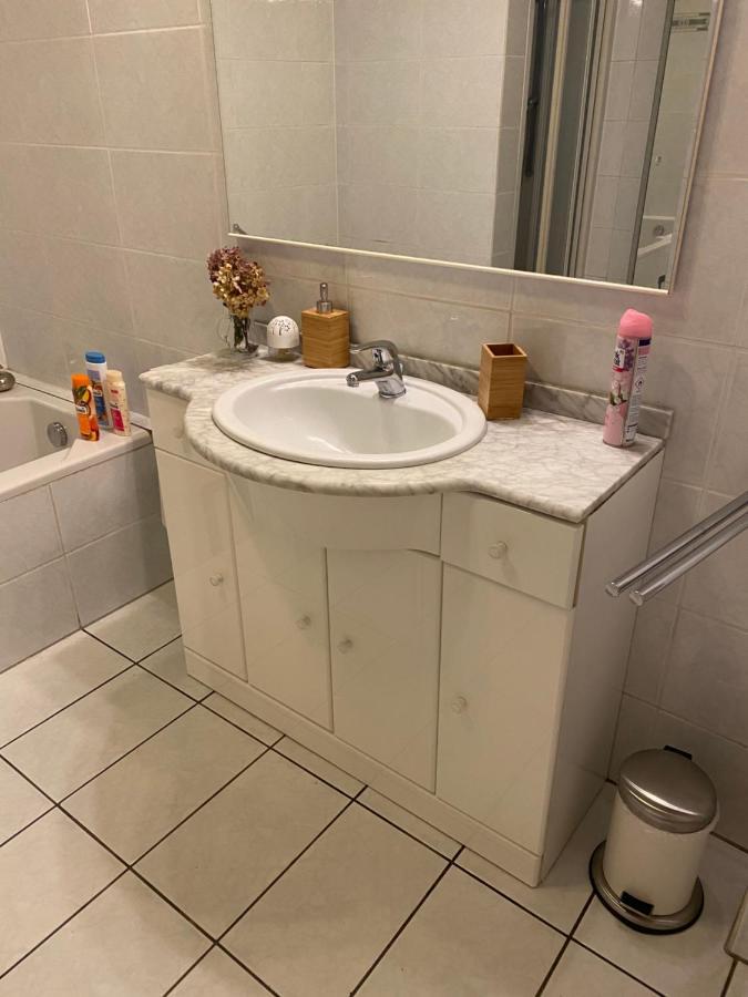 Central Shared Apartment, Friesenplatz Köln Eksteriør bilde